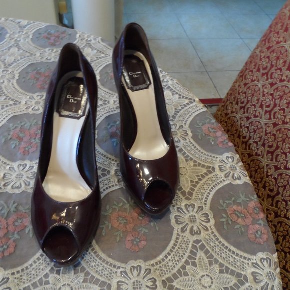 Christian Dior Dark Burgundy Patent Leather Peep Toe Pumps Size 7.5M - Picture 3 of 15